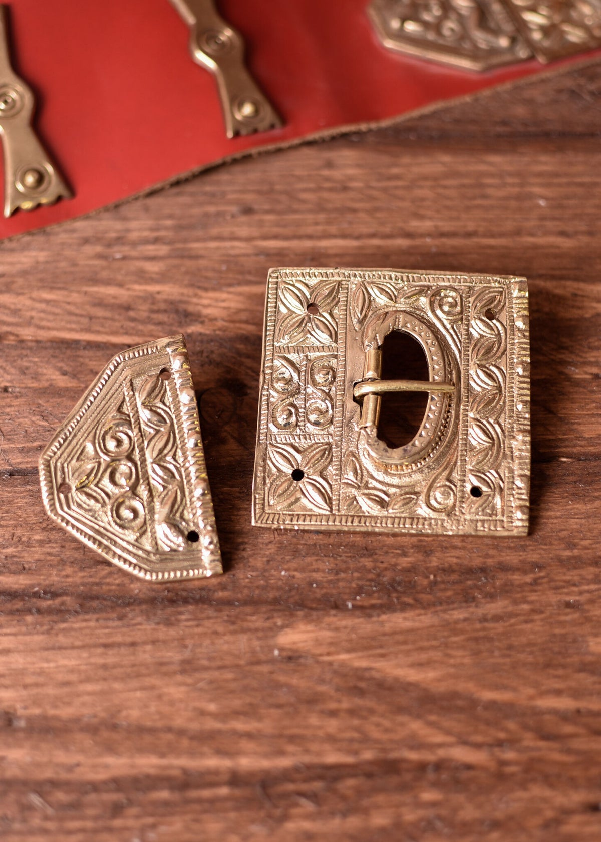 Late Roman buckle with fitting