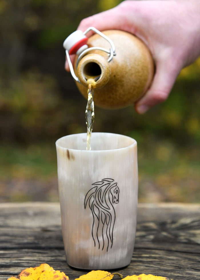 Corne à boire Epona, 100-200 ml