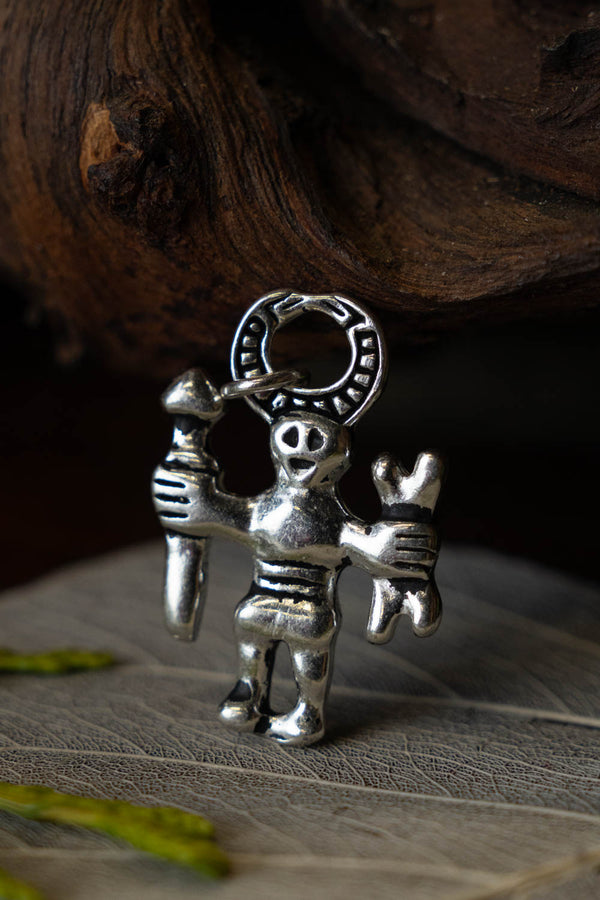 Vendel völva Odin-amulett Uppland, försilvrad brons