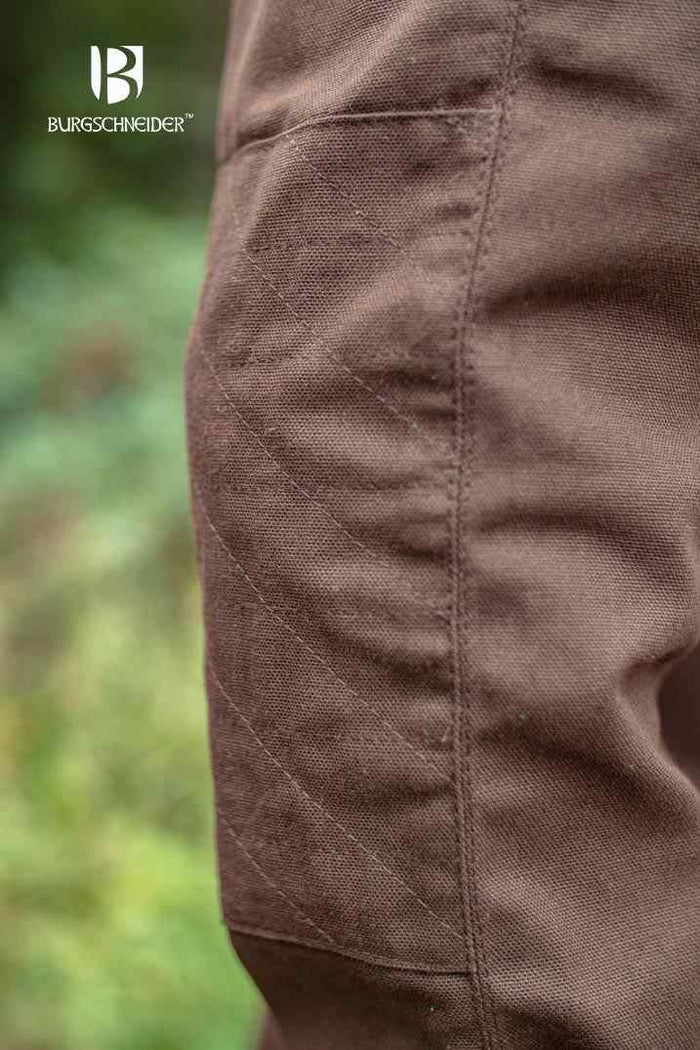 Tuniek Thereon, bruin