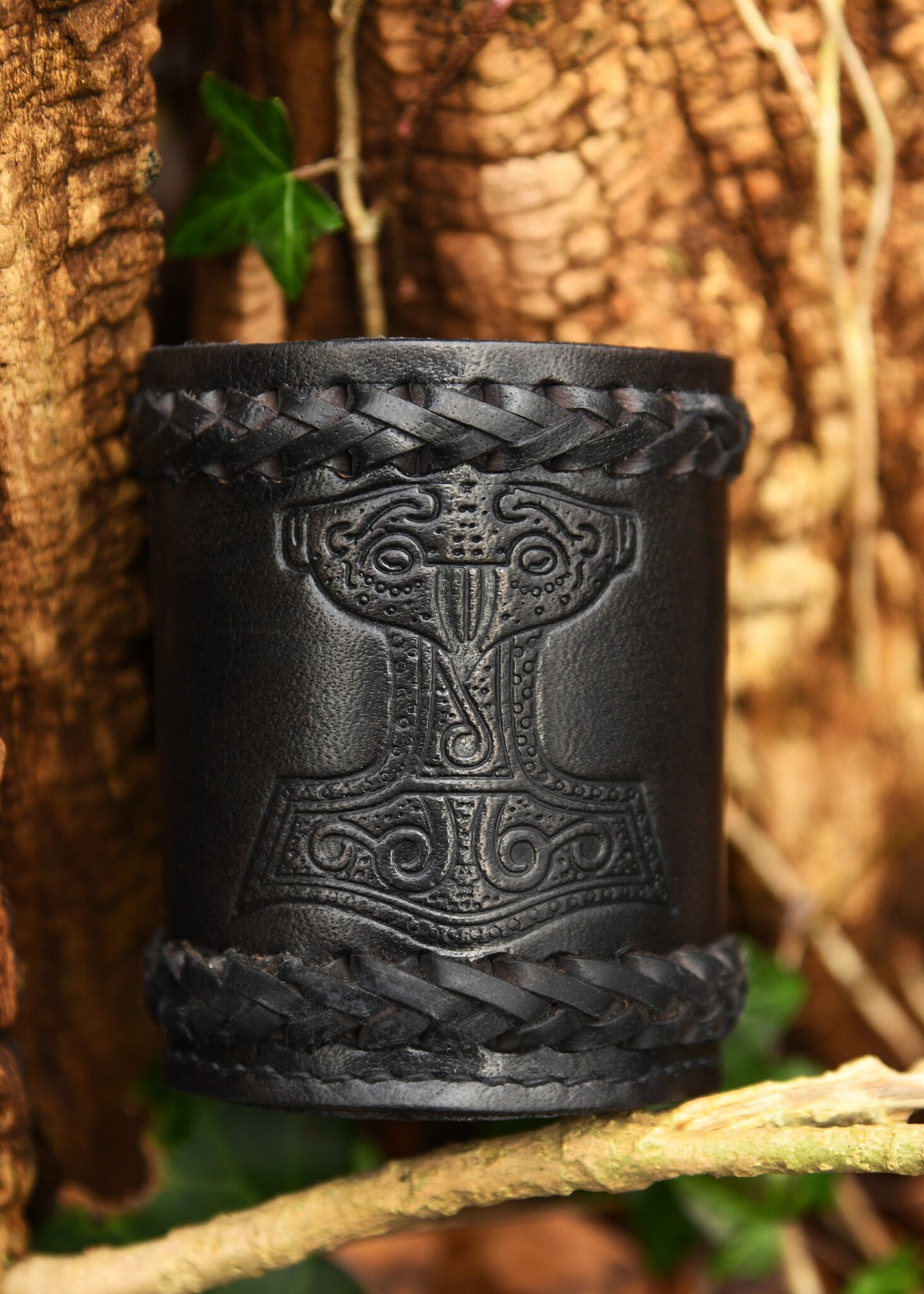 Mjolnir dice cup, black