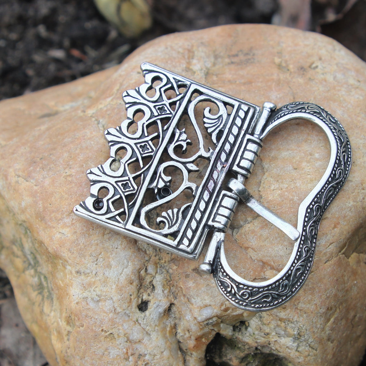 Spänne Rogier van der Weyden, försilvrad