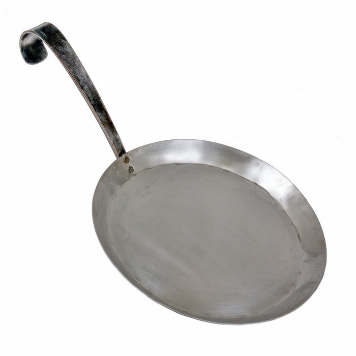 Frigideira medieval de ferro