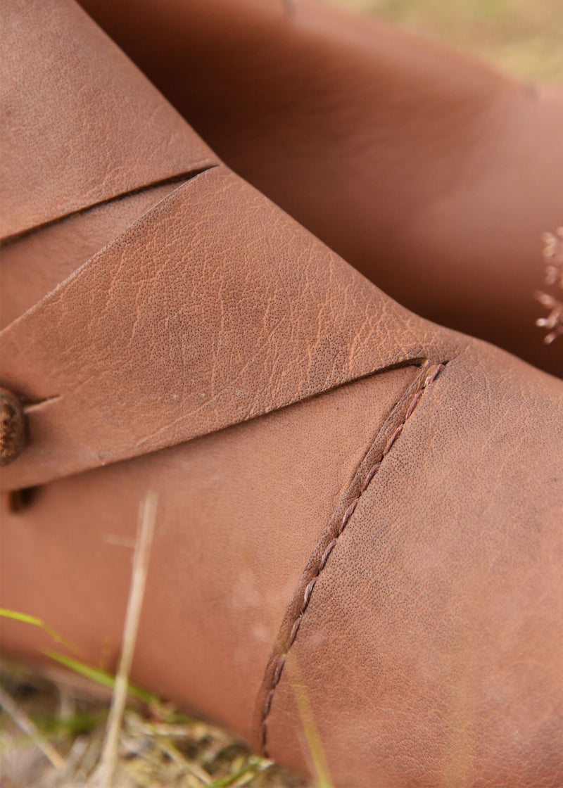 Scarpe vichinghe Jorvik con chiodi, marrone chiaro