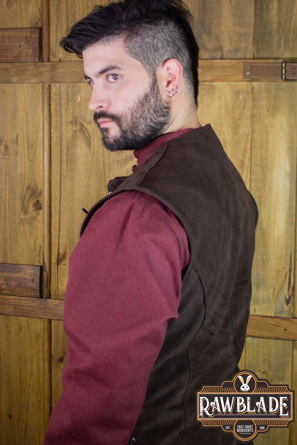 Tabard John ze skóry dwoinowej – brązowy