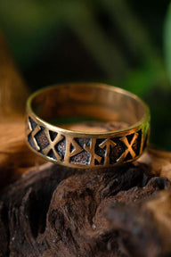 Runic ring, bronze