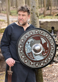 Viking shield with ravens and triquetras