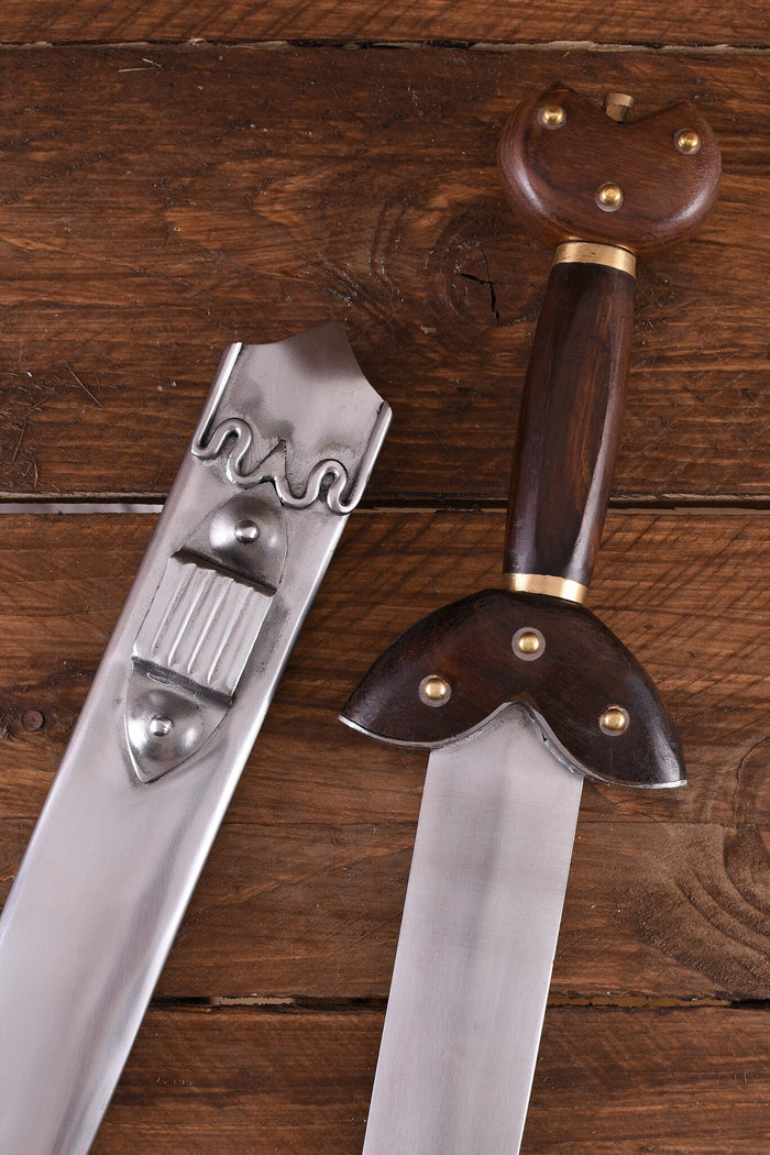 Gallic La Tène sword Marne, semi-sharp