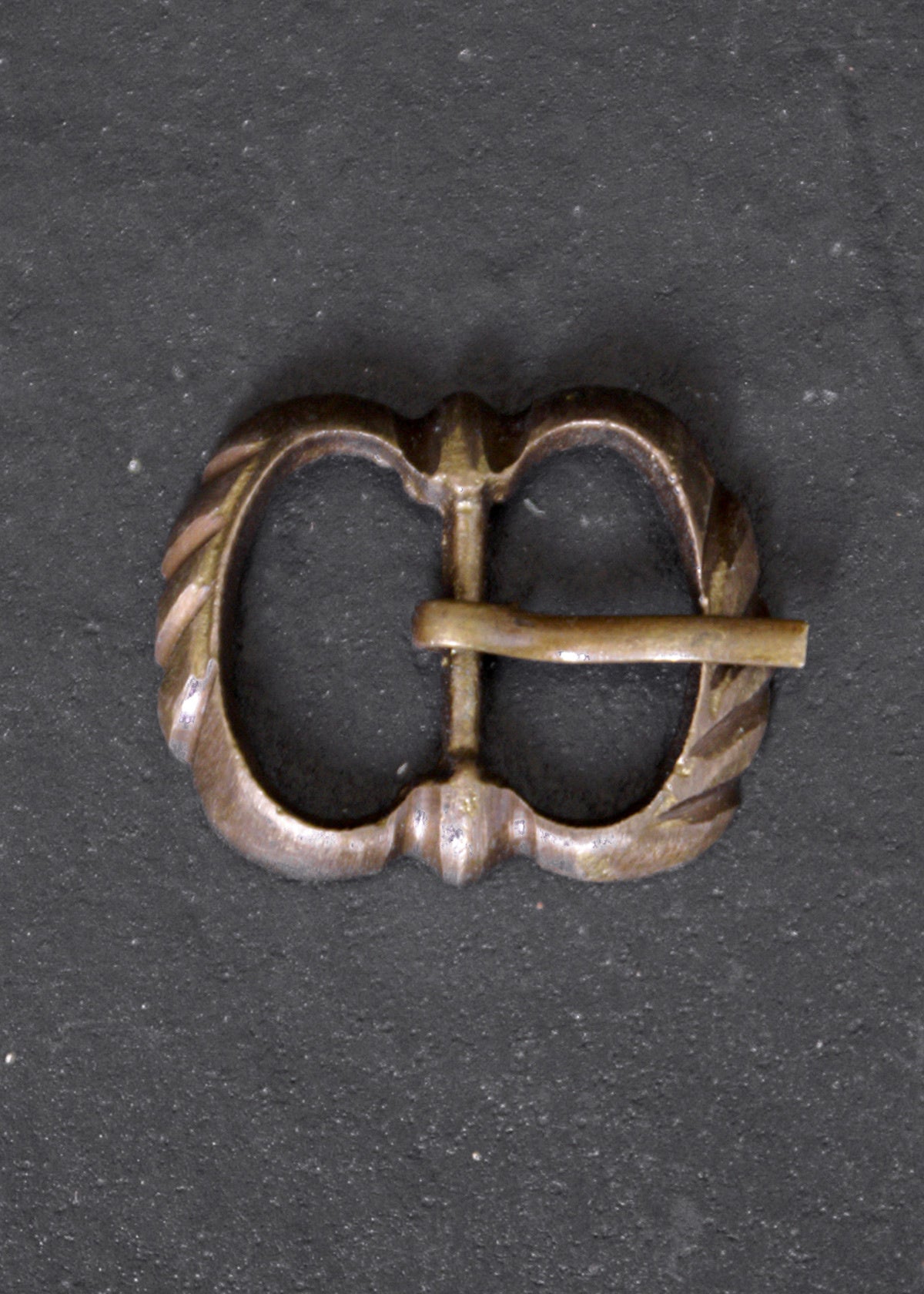 Senmiddelalderligt bæltespænde