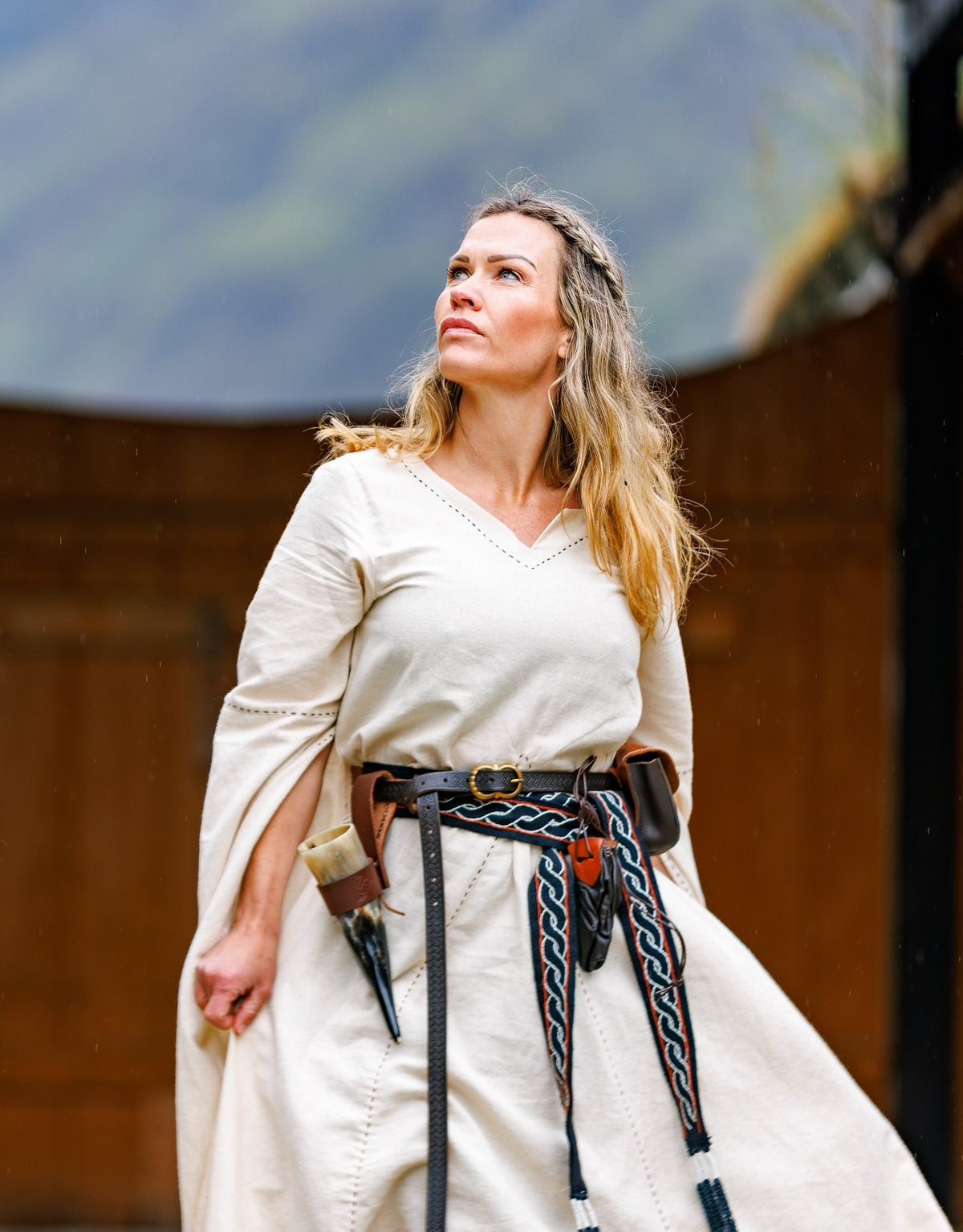 Medieval dress Begina, natural