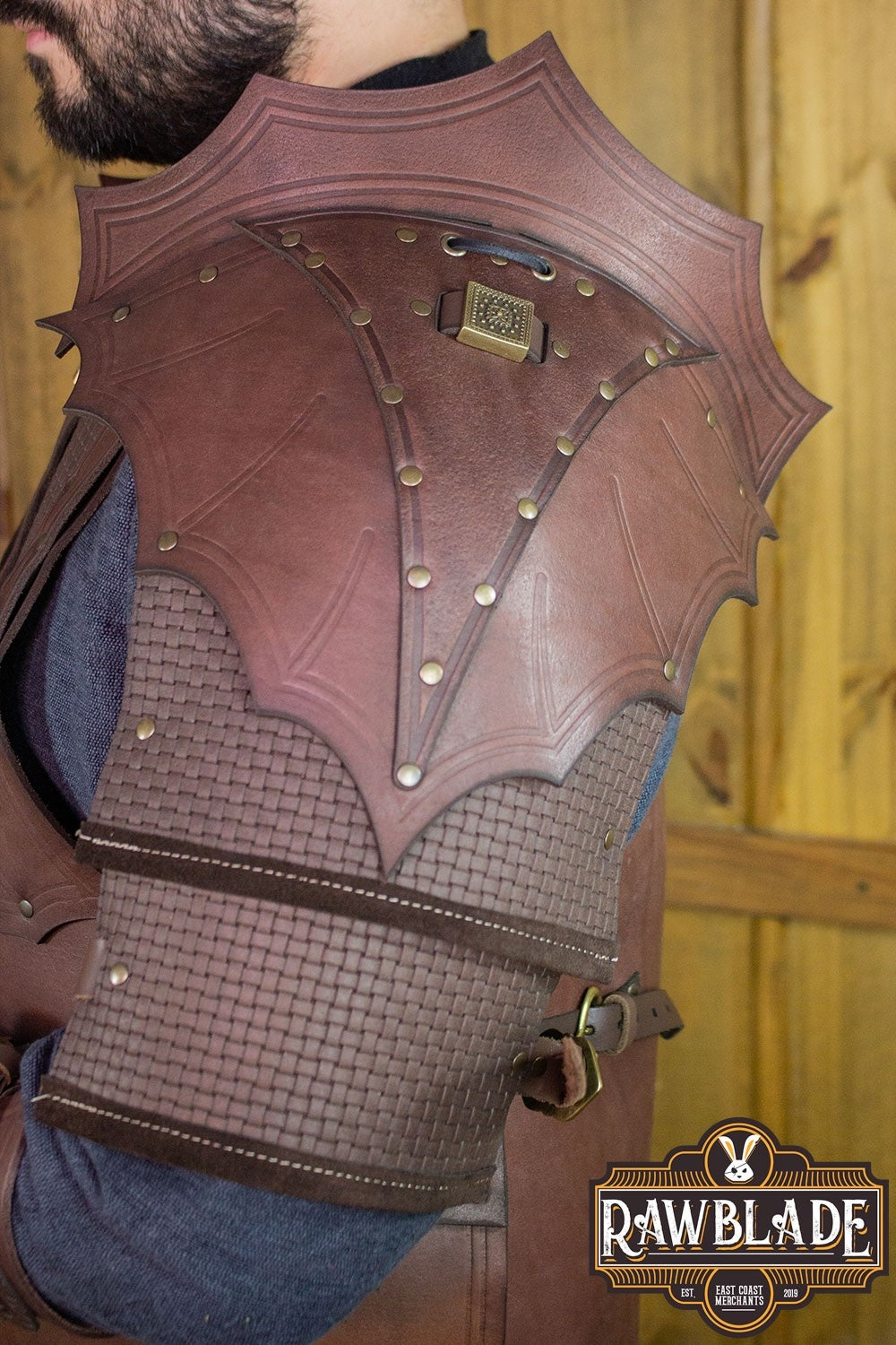 Edekan Pauldrons, Bruin