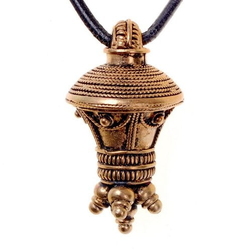 Pendente germanico “berlock”, bronzo