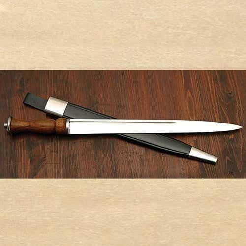 Skotsk dirk Highland 1500, halvvass