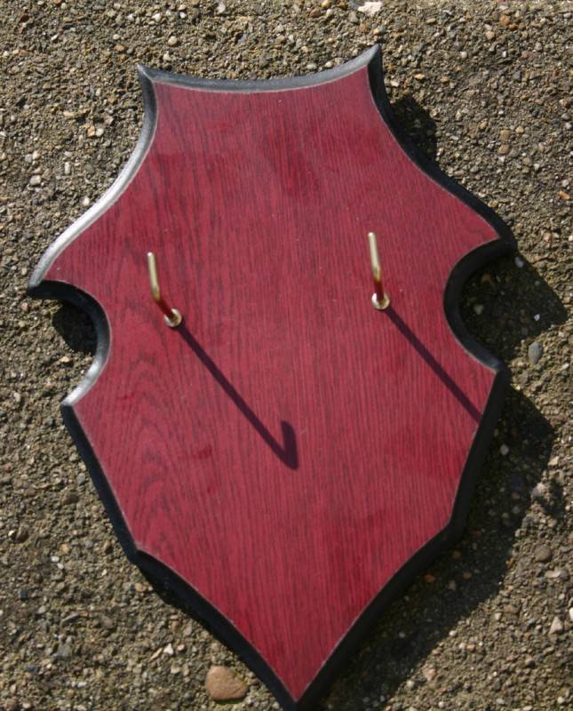 Ophangschild voor zwaarden