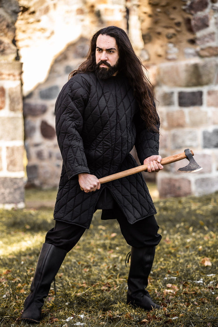 Middeleeuwse gambeson, zwart