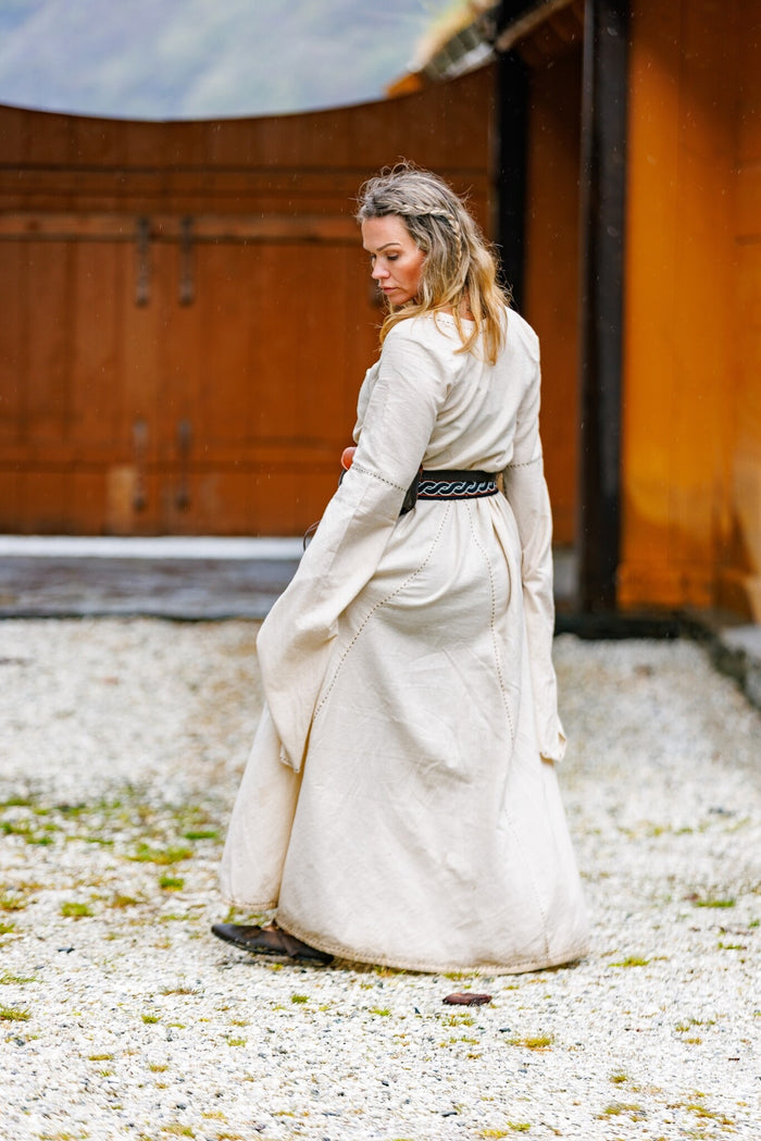 Medieval dress Begina, natural