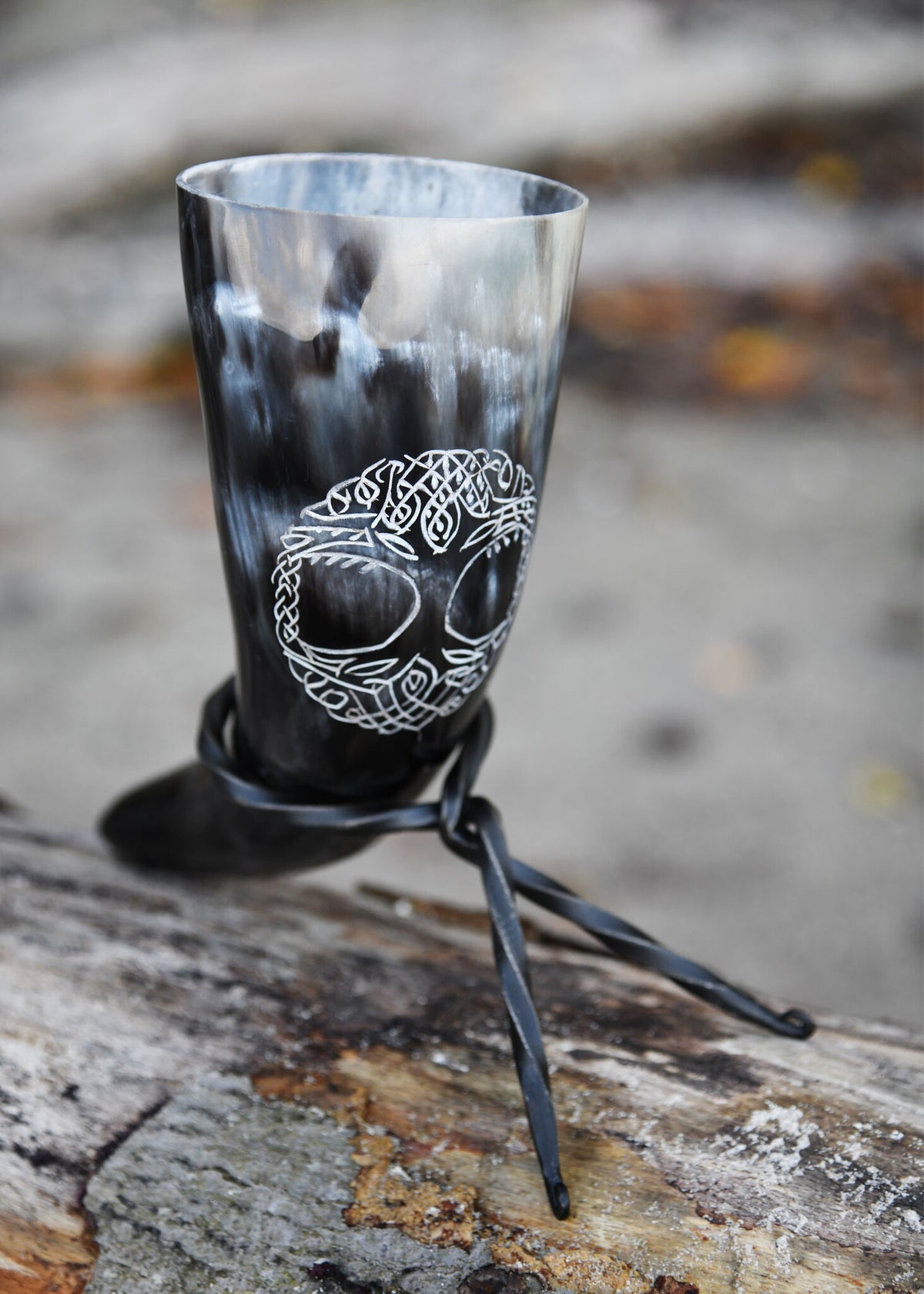 Drinking horn Yggdrasil, 200-300 ml