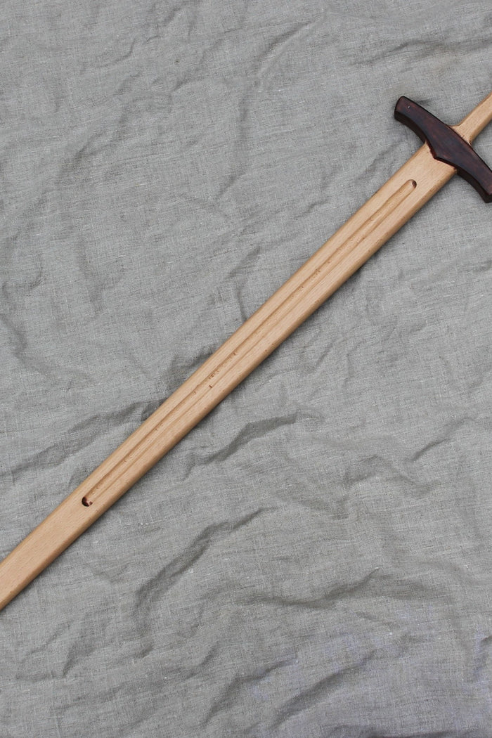 Wooden training sword, single-handed