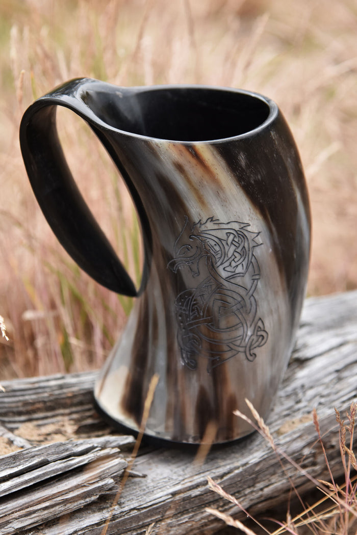 Rohový pohár Fenrir vlk, 650-1000 ml