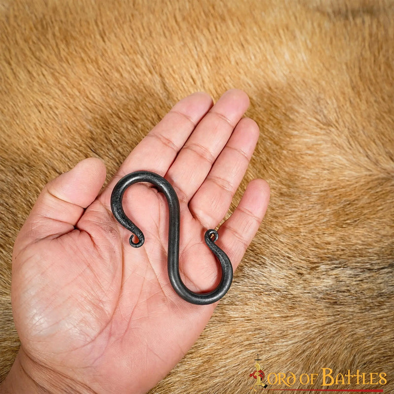 Hand-forged S-hooks set of 5 pieces, 8cm