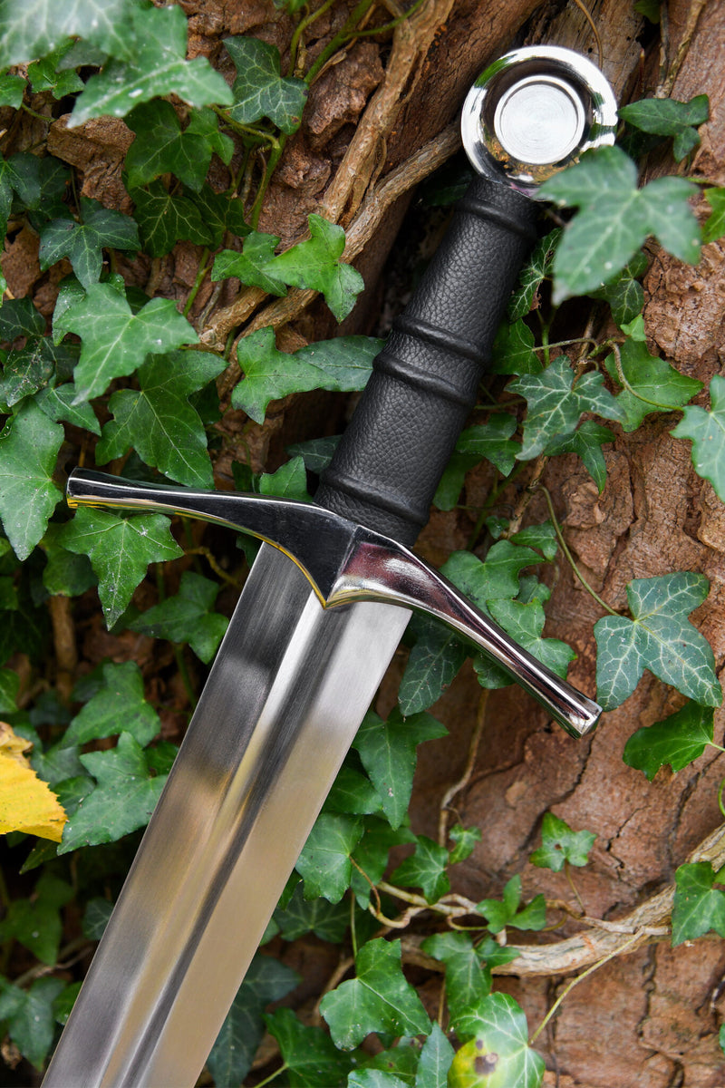 Single-handed sword Oakeshott XIV, semi-sharp
