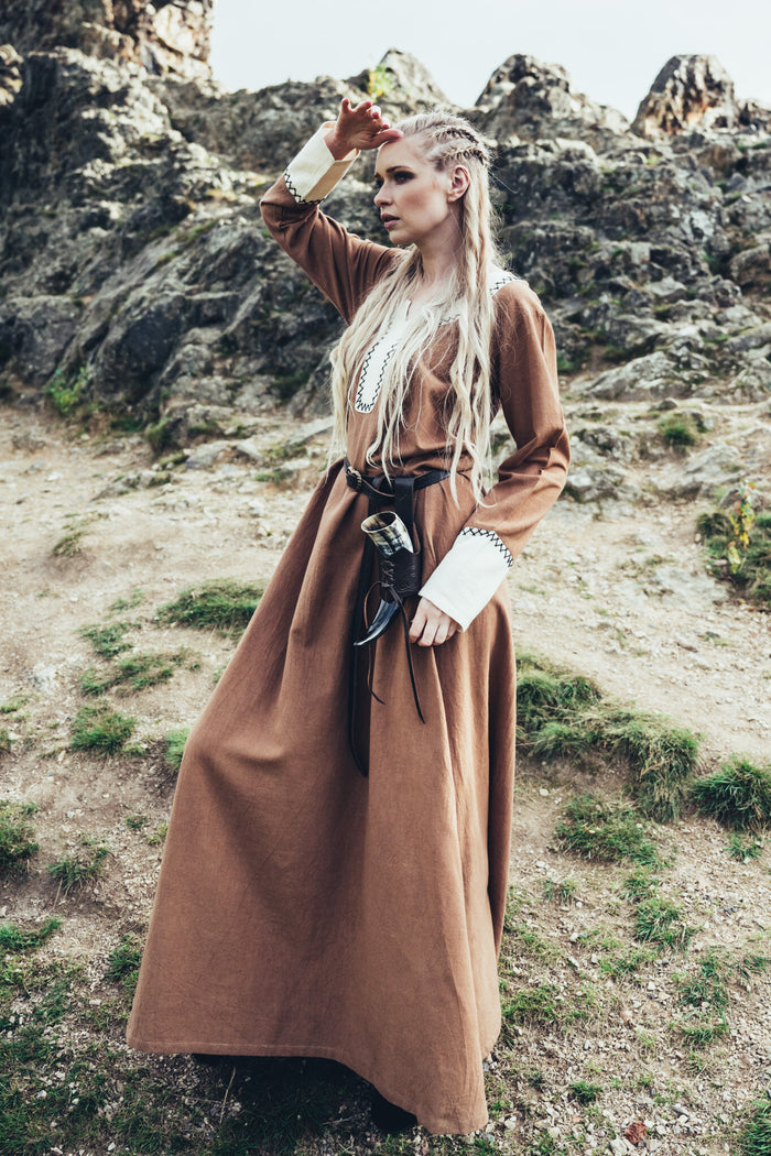 Viking dress Lagertha, sand