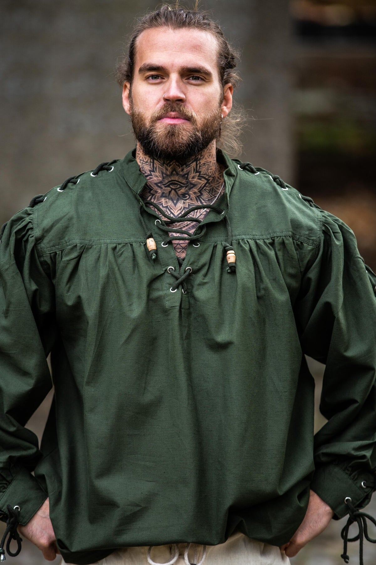 Piratskjorte med snører, grøn