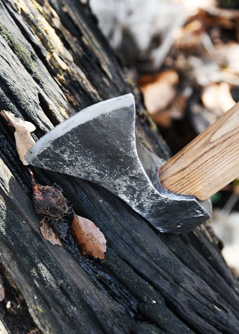 Hacha vikinga de acero forjado a mano, tipo G, semi-afilada