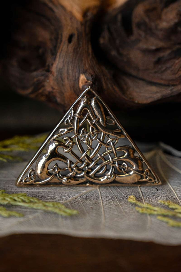 Insularna celtycka brosza Book of Kells, brąz