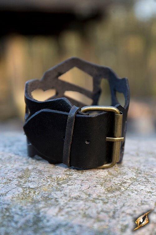 Pulsera de filigrana, cuero