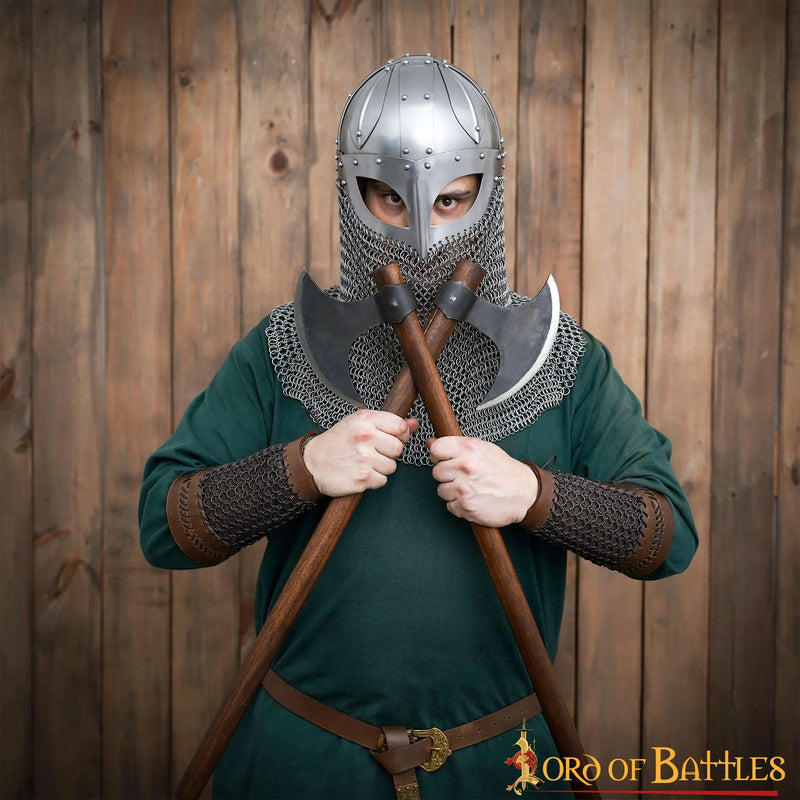 Leather monster hunter bracers with chainmail