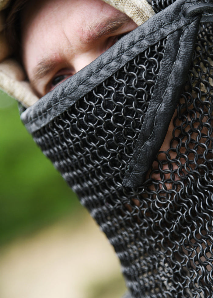 Maliën coif met driehoekige ventail, gebronsd, 8 mm