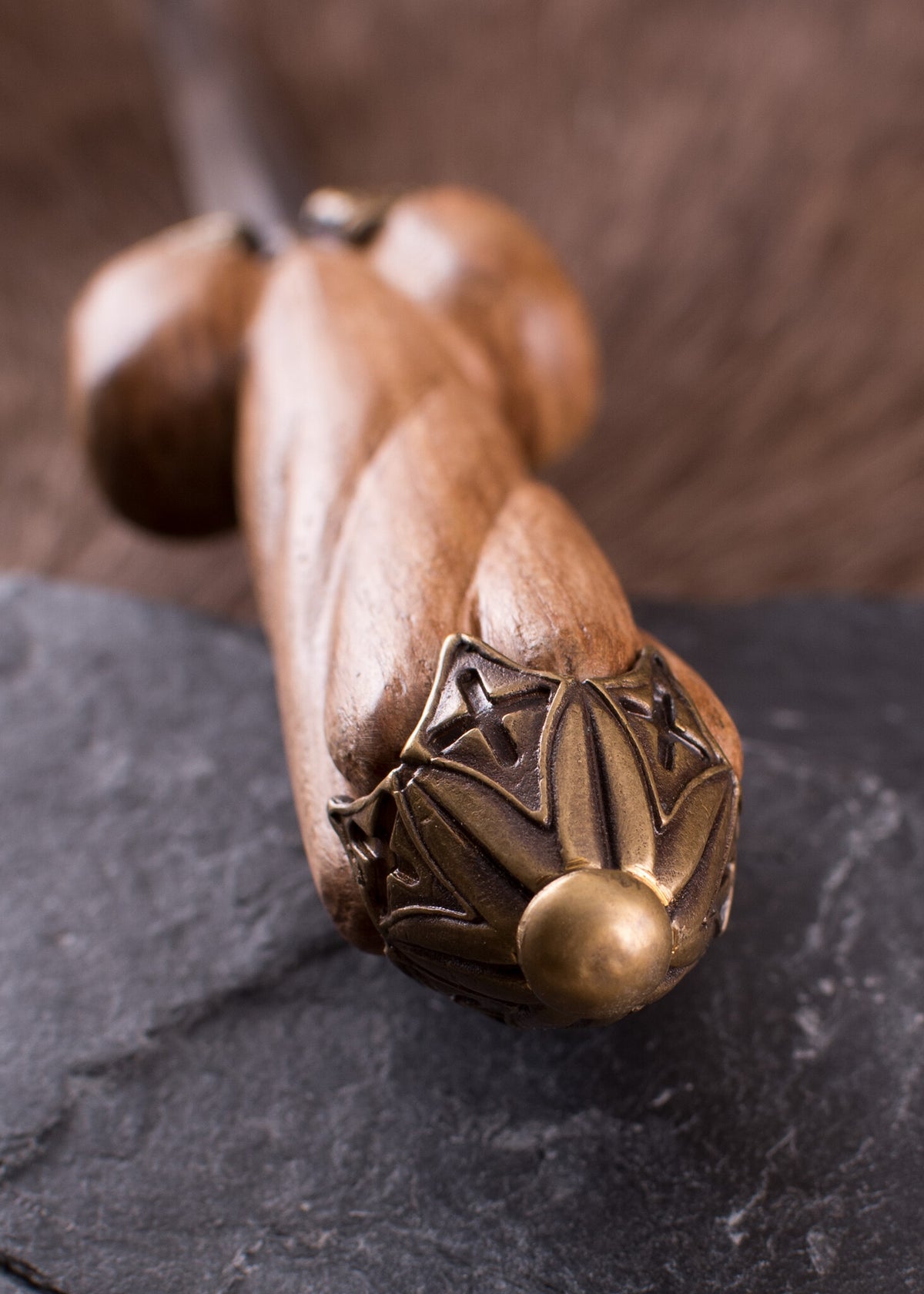 Kugledolk fra 1500-tallet, halvskarpt