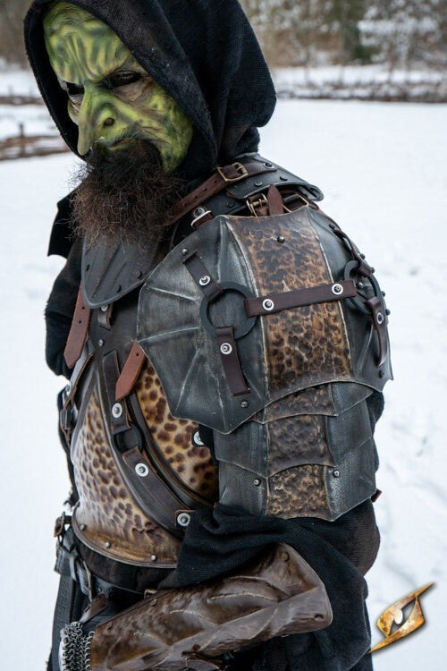Raider pauldrons, 1 mm