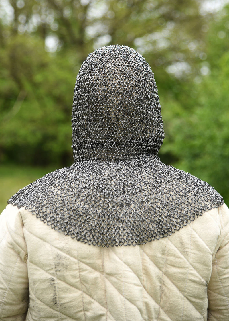 Cofia de malla con ventail triangular, anillas redondas – remaches redondos, 8 mm