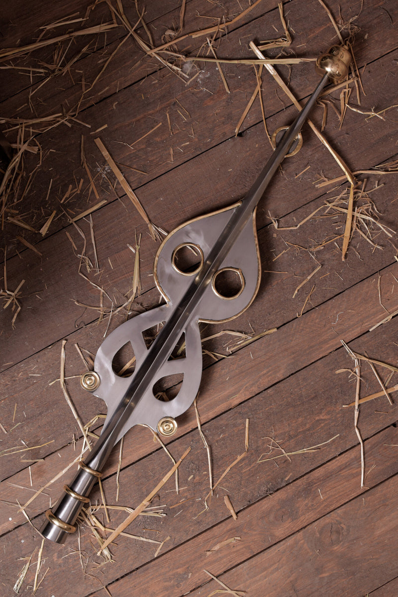 Grot vexillum, półostry