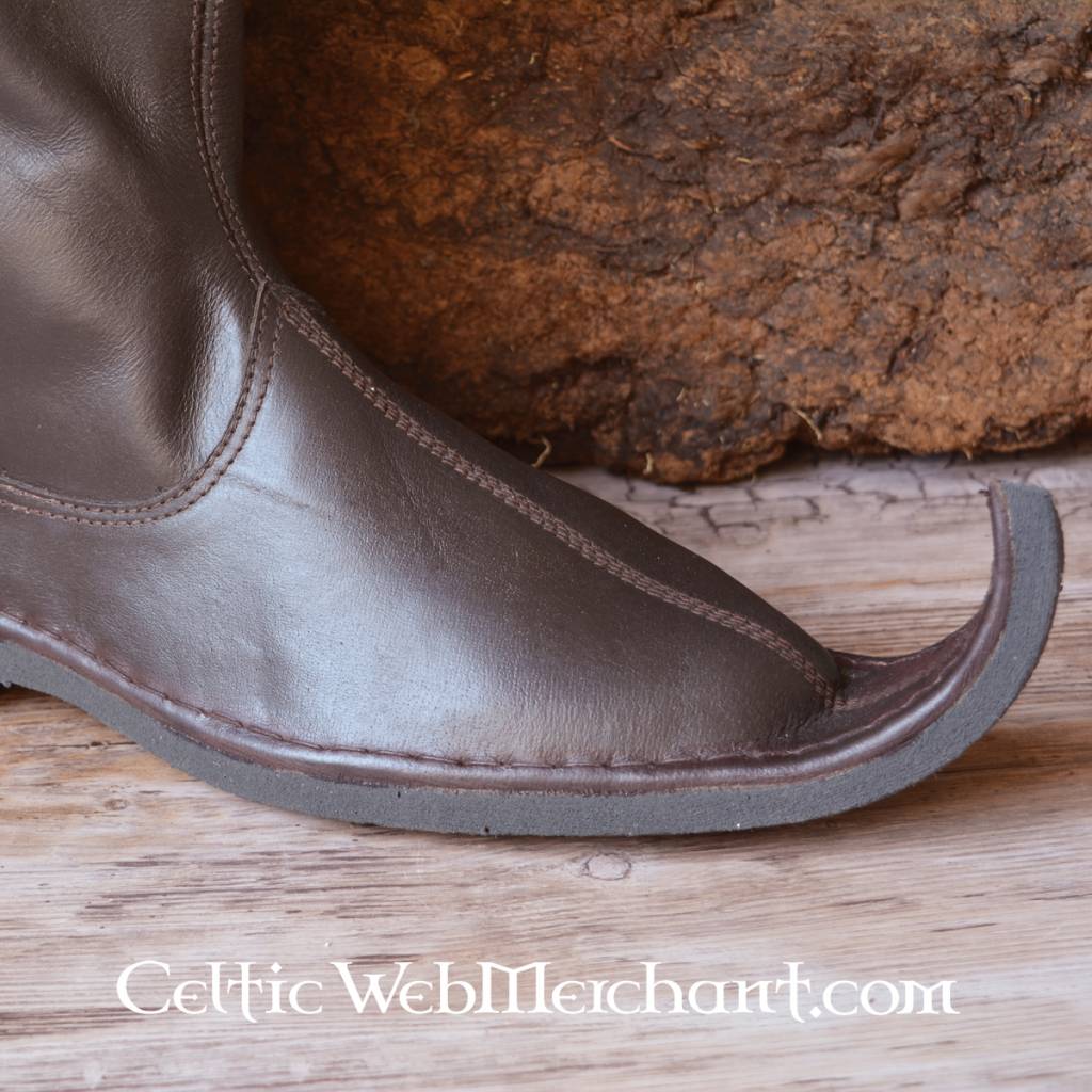 Poulaines, middeleeuws, bruin