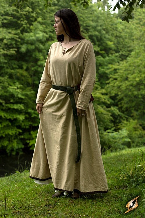 Cote – suknia, beżowo-brązowa