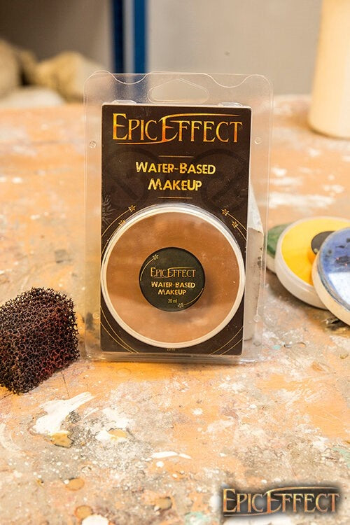 Epic Effect make-up guld