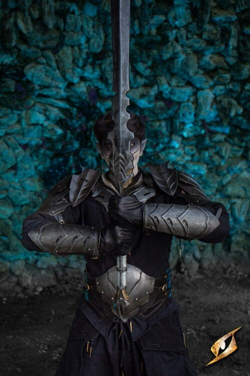 Dark elven Eventide underarmsbeskyttere