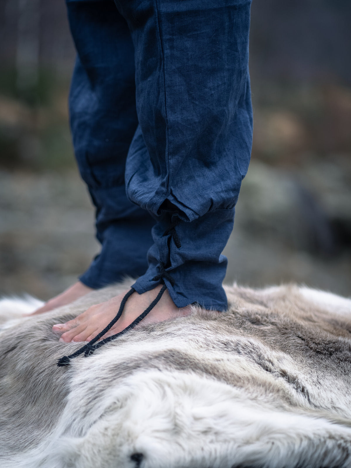 Lniane spodnie wikińskie Odin, niebieskie