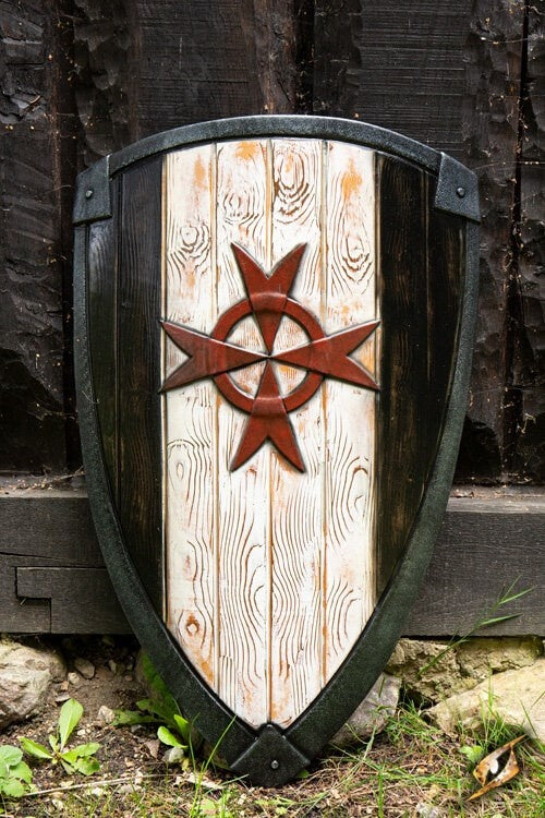 Scudo a mandorla LARP Templare