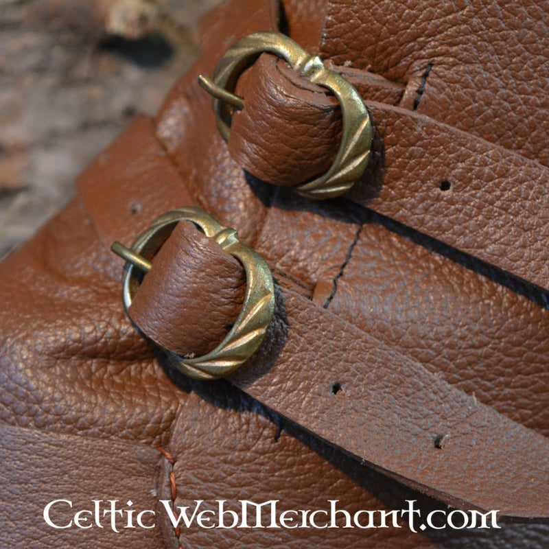 Buty typu punters (1200–1400), brązowe