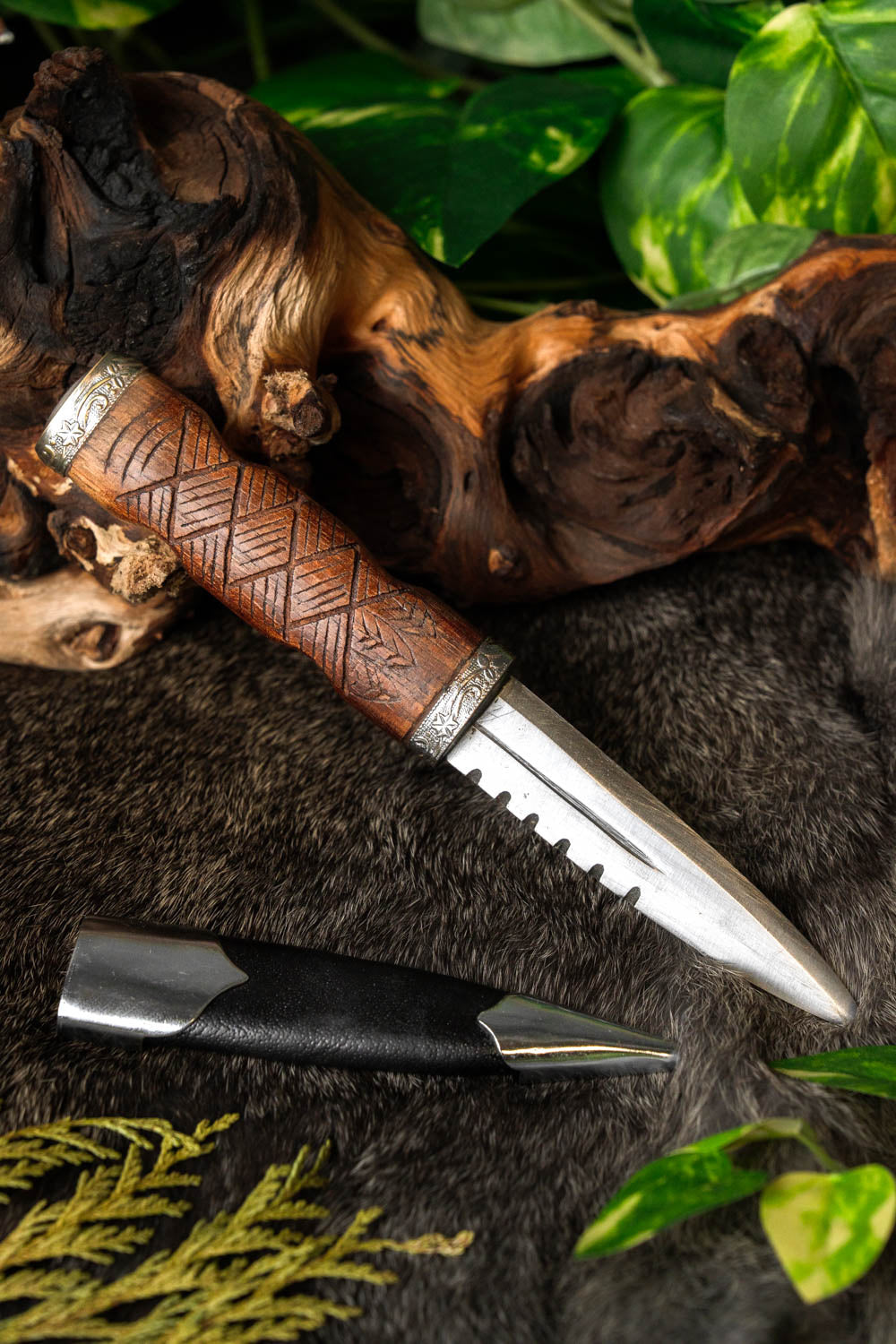 Sgian dubh, halvvass
