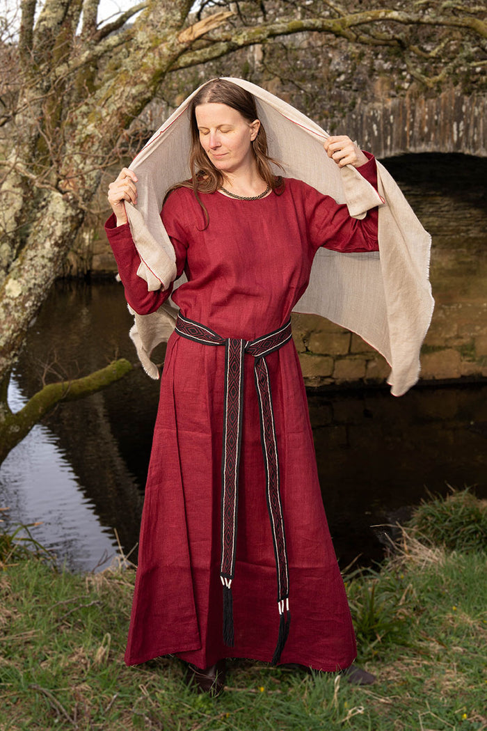 Viking dress Helga, linen, red