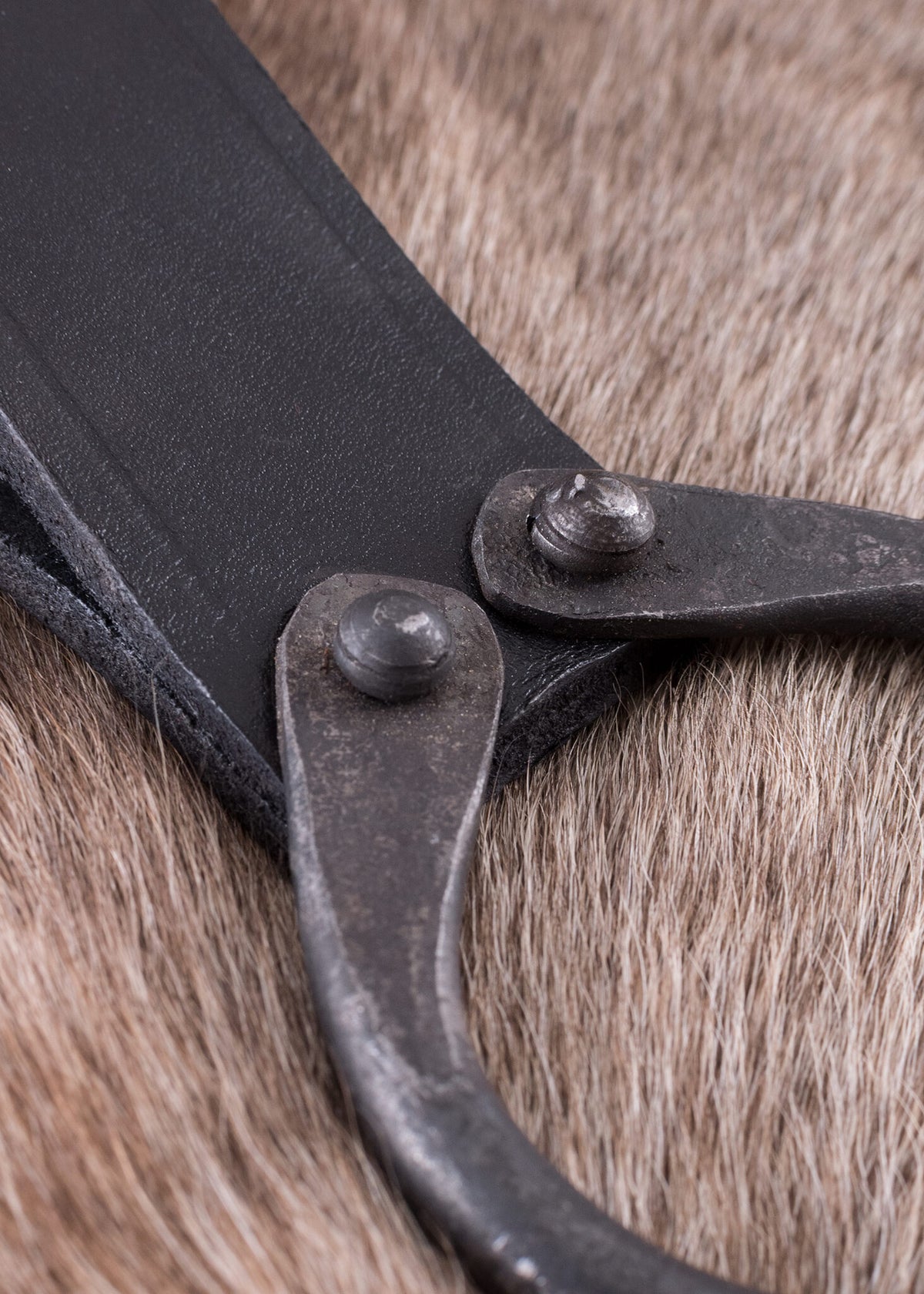 Autentisk økseholder til bælte