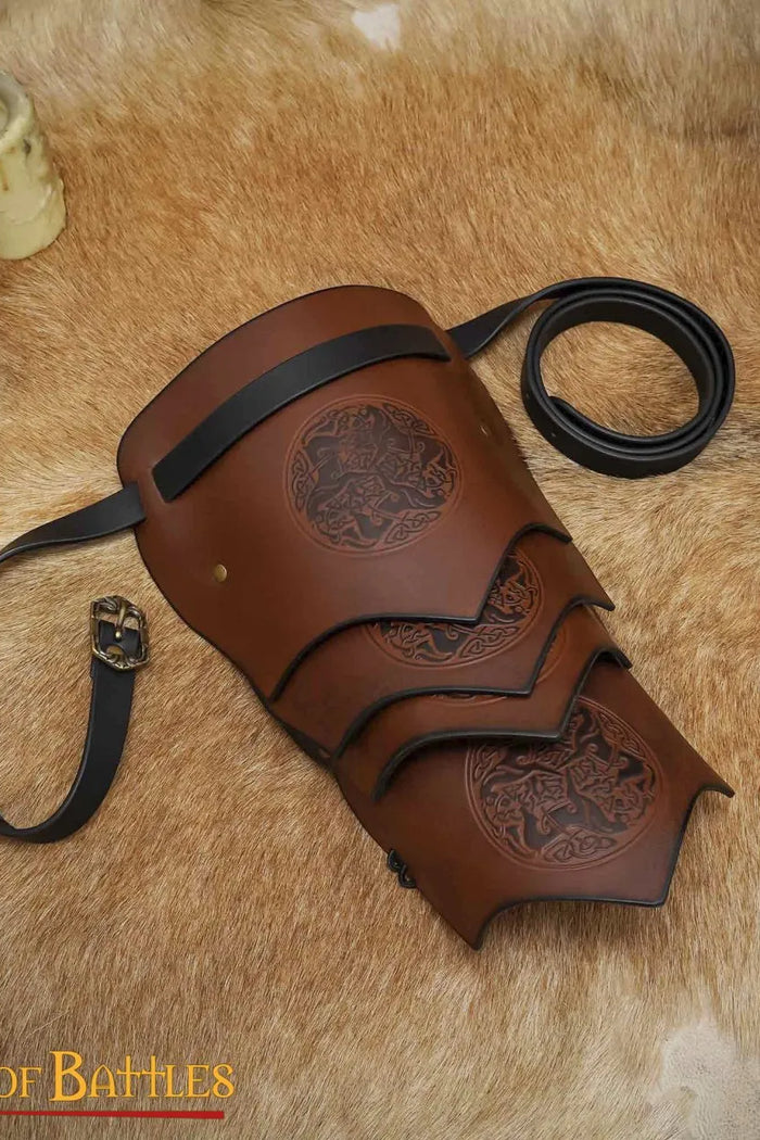 Leather pauldron Epona
