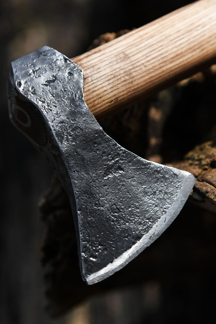 Vikingbijl, handgesmeed staal, type G, semi-scherp