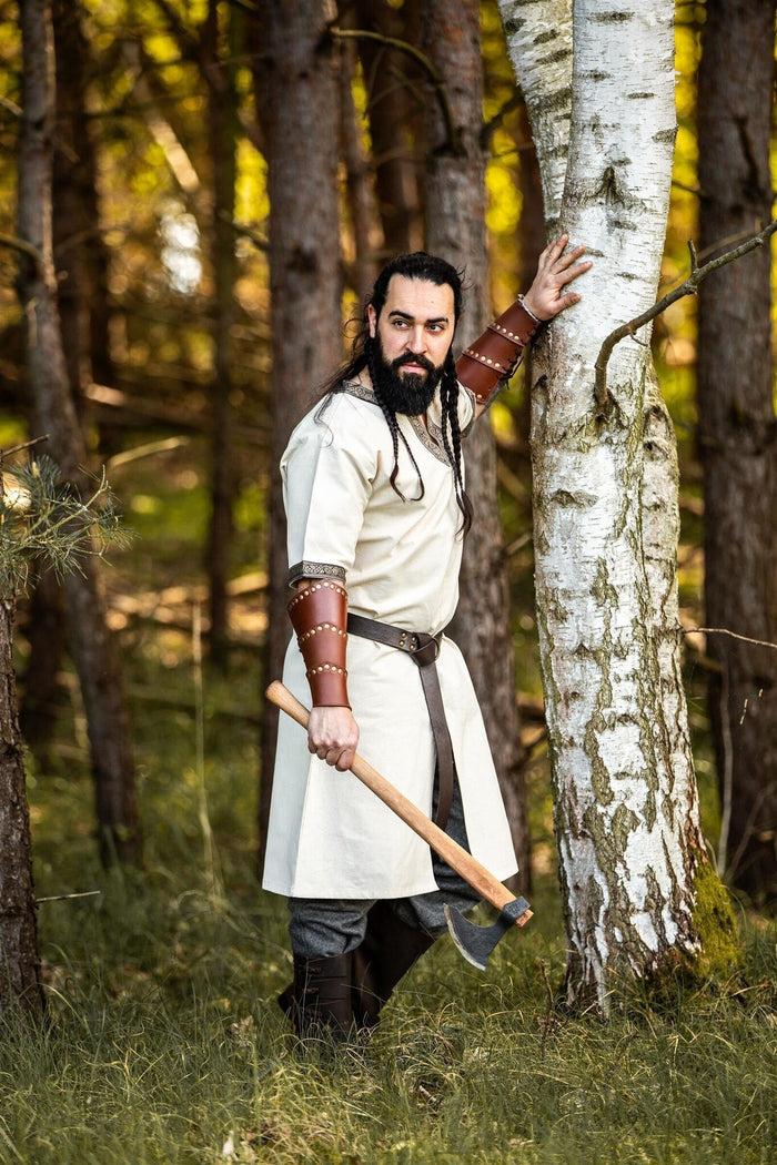 Túnica celta, manga corta, crema