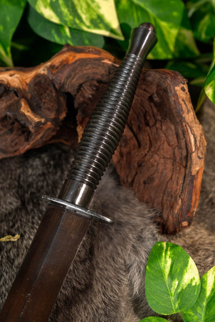 Boot dagger, daļēji asas